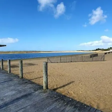 Coquillages & Crustaces Avec Piscine Chauffee & Marennes