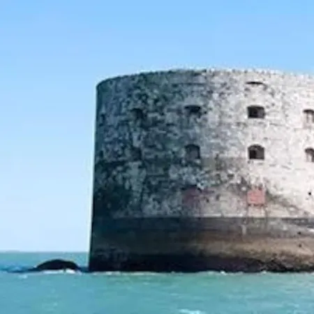 Σαλέ Coquillages & Crustaces Avec Piscine Chauffee & Marennes (Charente-Maritime)