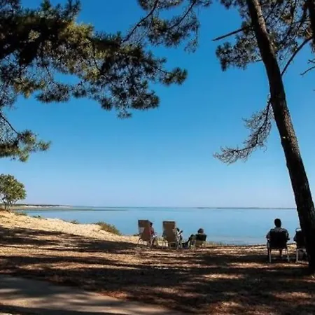 Coquillages & Crustaces Avec Piscine Chauffee & Σαλέ *