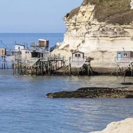 Coquillages&crustacés Avec Piscine Chauffée&plage Marennes (Charente-Maritime)