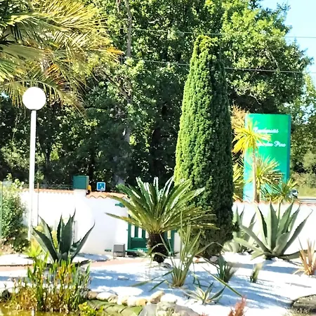 Coquillages & Crustaces Avec Piscine Chauffee & Alpesi faház *