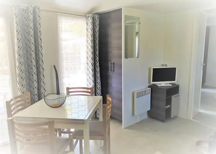 Coquillages&crustacés Avec Piscine Chauffée&plage Chalet